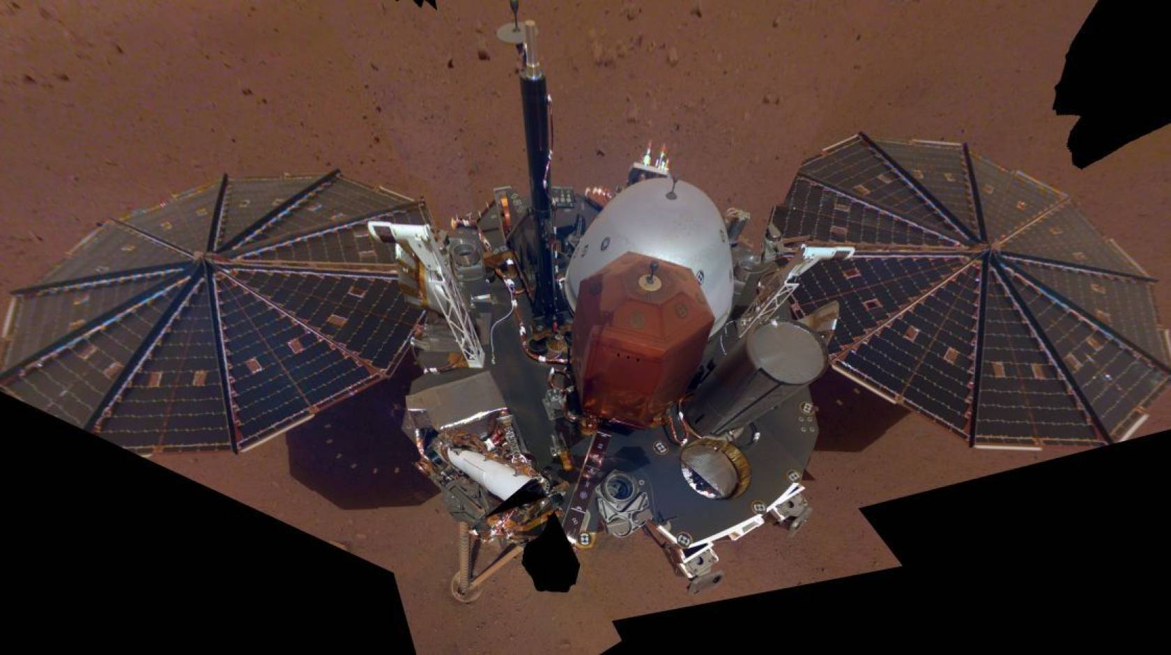 A view of the Mars lander on Mars, taken by itself as a selfie